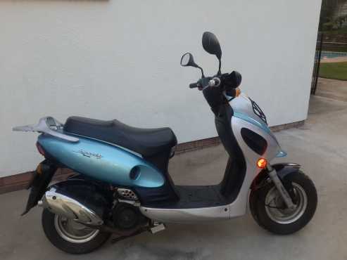 2008  Jinan Qinqi QM125 cc Scooter