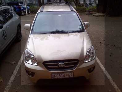 2008 Kia Carens