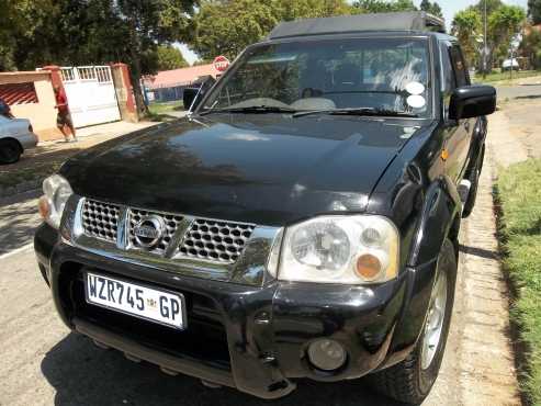 2008 Nissan Hardbody - 4x4, Double Cab