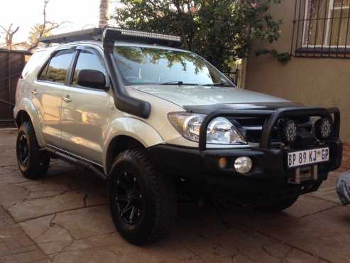 2008 Toyota Fortuner 4.0 V6 4x4 Auto.  205 000km Full Service History,  Replacement Bumpers Front an