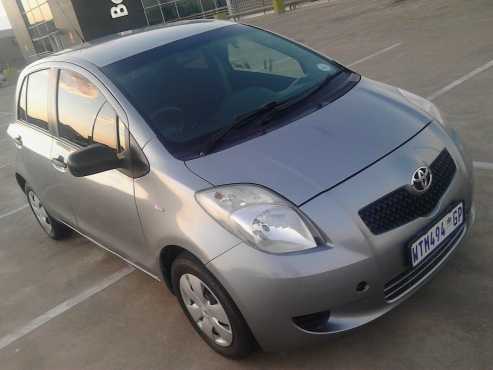 2008 TOYOTA YARIS 5 DOOR VERY CLEAN ACCIDENT FREE