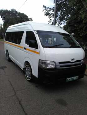 2008 White Toyota Quantum 2.7 vvti petrol manual