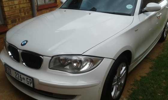 2009 BMW 1 series 120i manual