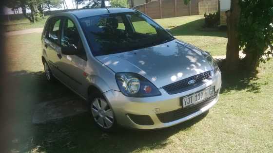 2009 Ford Fiesta 1.4i to swop for Auto car