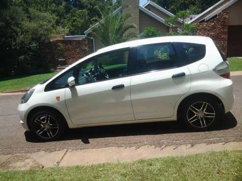 2009 Honda Jazz 1.4 i LX Full House Excellent Condition.