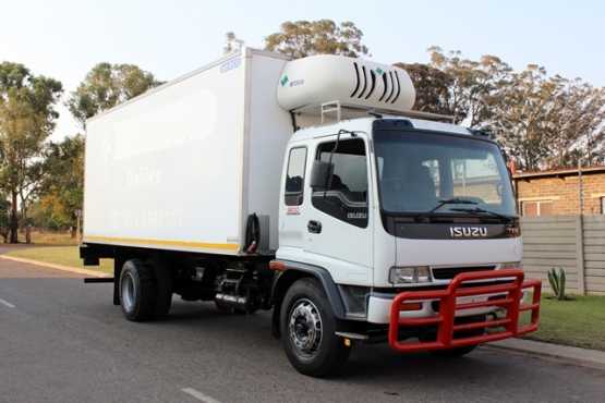 2009 Isuzu FTR 800 Fridge Body