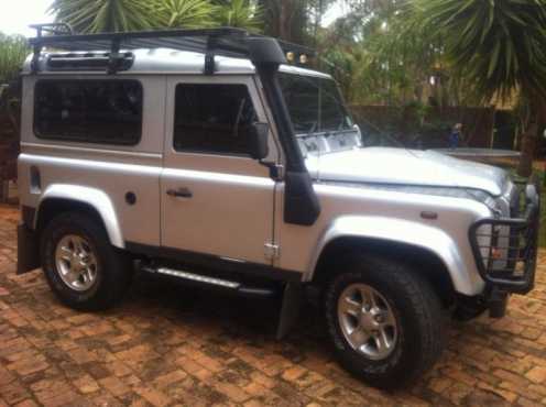 2009 Land Rover Defender Wagon Puma