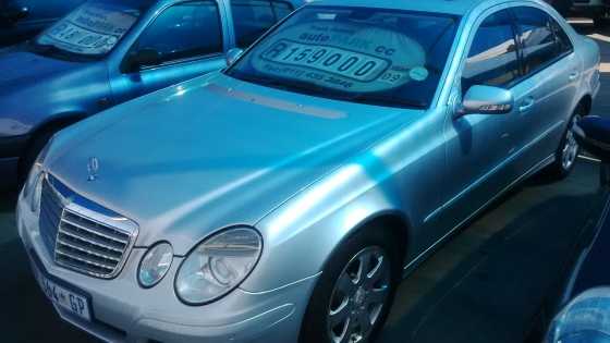 2009 Mercedes Benz E200 auto