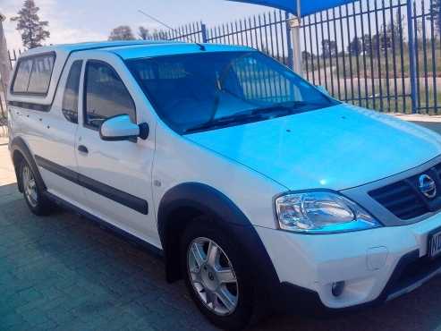 2009 NISSAN NP 200 1.5 DCI w CANOPY