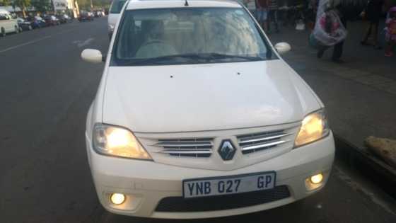 2009 Renault Logan 1.6, White with 99000km available now R 46,000