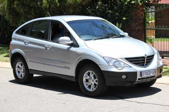 2009 Silver blue, Ssang Yong Actyon-A200 XDi 4x4 SUV in exellent condition.