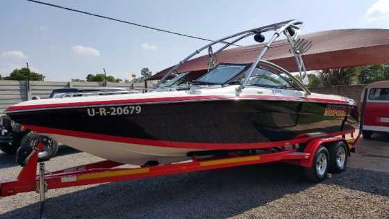 2009 Supreme V232 (23ft7m) with a MerCruiser Scorpion 350hp Inboard