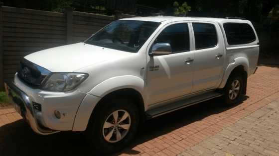 2009 Toyota Hilux 4.0i 4X4 Auto DCab Raider