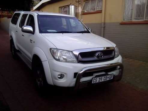 2009 Toyota Hilux 4.0i 4X4 Auto DCab Raider