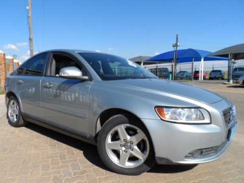 2009 Volvo S40 2.0 Excellent Condition Call Geraldene 079 0164 174 Only R89 900