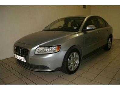 2009 VOLVO S40