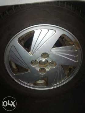 200is mags with tyres to swop for 17 inch