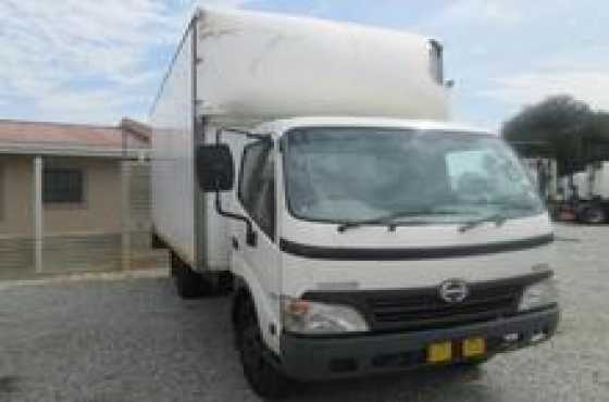 2010 HINO PROFIA 4TON CLOSED BODY MODEL TRUCK FOR SALE.