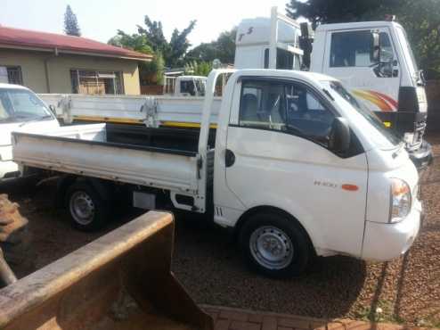 2010 Hyundai H100 2.6 Diesel Single Cab Radio NEAT