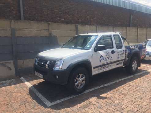 2010 ISUZU KB250 - EXTENDED CAB BAKKIE FOR SALE