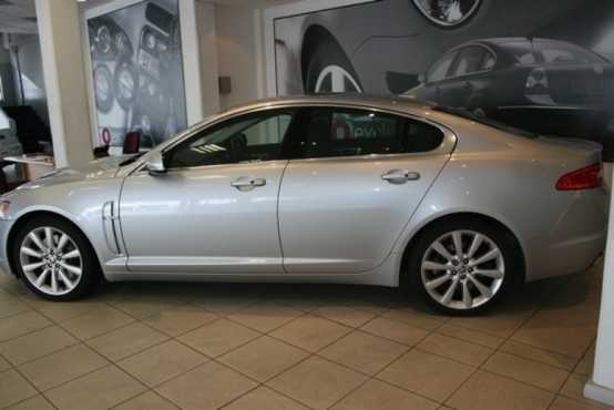 2010 Jaguar XF 3L D Lux Prem S