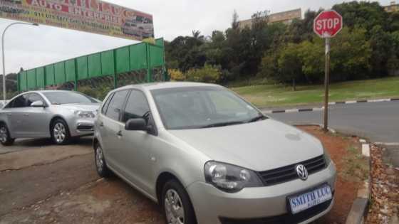 2010 model vw polo vivo 1.4 silver  for sale in johannesburg