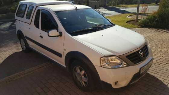 2010 Nissan np200 1.6 16v SE with 67000km for sale