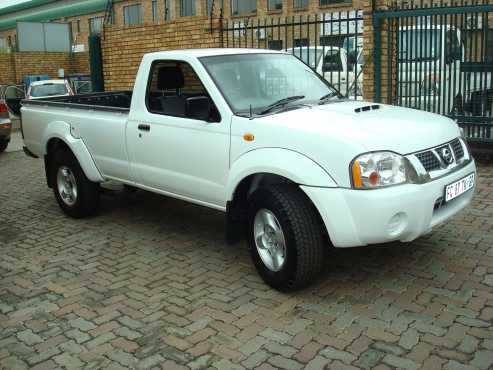 2010 nissan np300 2.5tdi hi rider scab