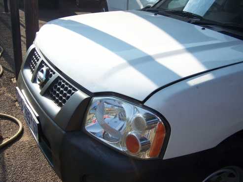 2010 Nissan NP300