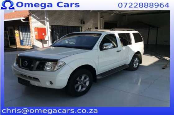 2010 Nissan Pathfinder 4.0l V6 LE AT (4X4)