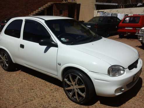 2010 Opel Corsa Lite 1.4 Hatchback full house. with low mileage 64000 case