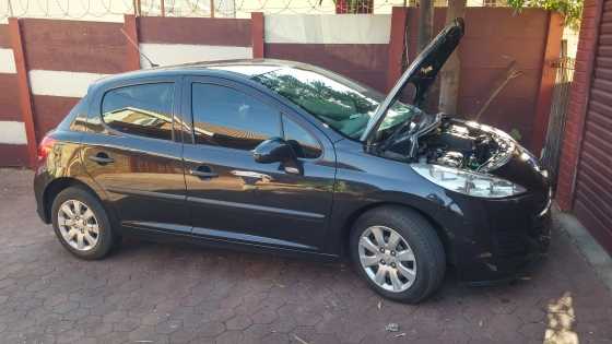 2010 Peugeot 207 1.4i Urban