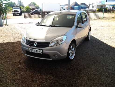 2010 Renault Sandero 1.6