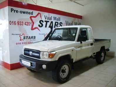 2010 TOYOTA LAND CRUISER 4.2D