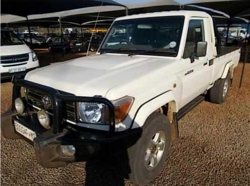 2010 Toyota Land Cruiser diesel pu sc for sale