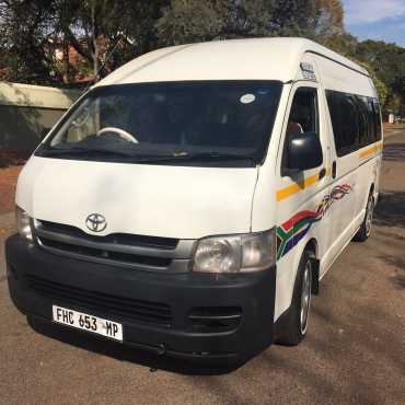 2010 Toyota Quantum 2.7 Petrol MT