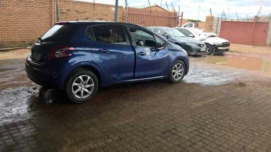 2011, 2012, 2013, 2014, 2015,  Peugeot 208  1.01.2 vti parts spares stripping