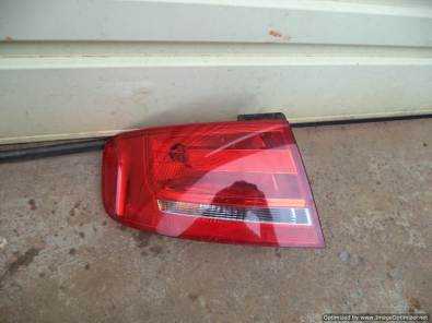 2011 Audi a4 left rear tail light