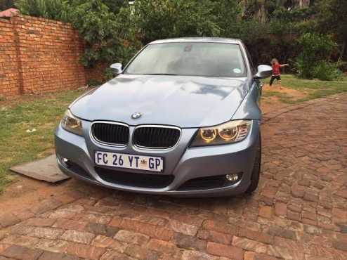 2011 BMW 320i, Blue with 132000km available now R 99,000
