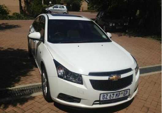 2011 CHEVROLET CRUZE 2.0 VCDi LT 4dr