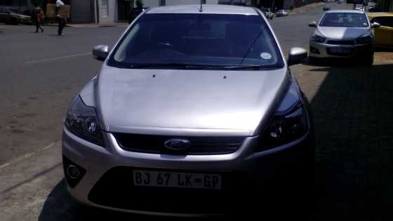 2011 ford focus 2.0