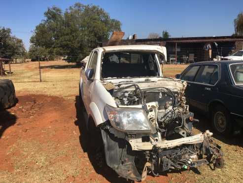 2011 Hilux extra cab body and chassis