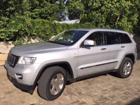 2011 Jeep Grand Cherokee SUV 5.7 hemi v 8, oland