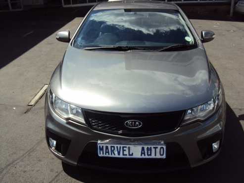 2011 kia Cerato koup 2.0 Sx For R95000