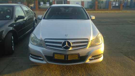 2011 Mercedes Benz c180 auto for R 165,000.00