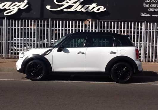 2011 Mini Cooper S Countryman - In Immaculate Condition - For Sale