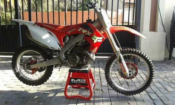 2011 model maak my n offer