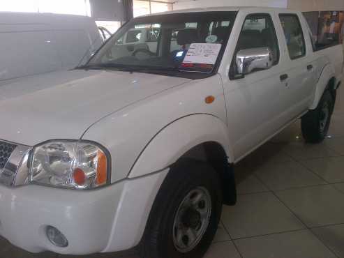 2011 NISSAN NP300 2.4i HI-RIDER 4X4 DC