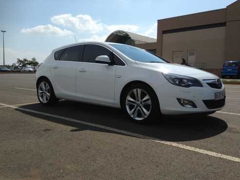 2011 OPEL ASTRA 1.6T TURBO Sport