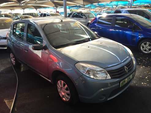 2011 Renault Sandero hatch for sale
